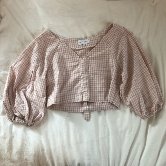 Cinched plaid gingham crop top - Picture 8 of 13